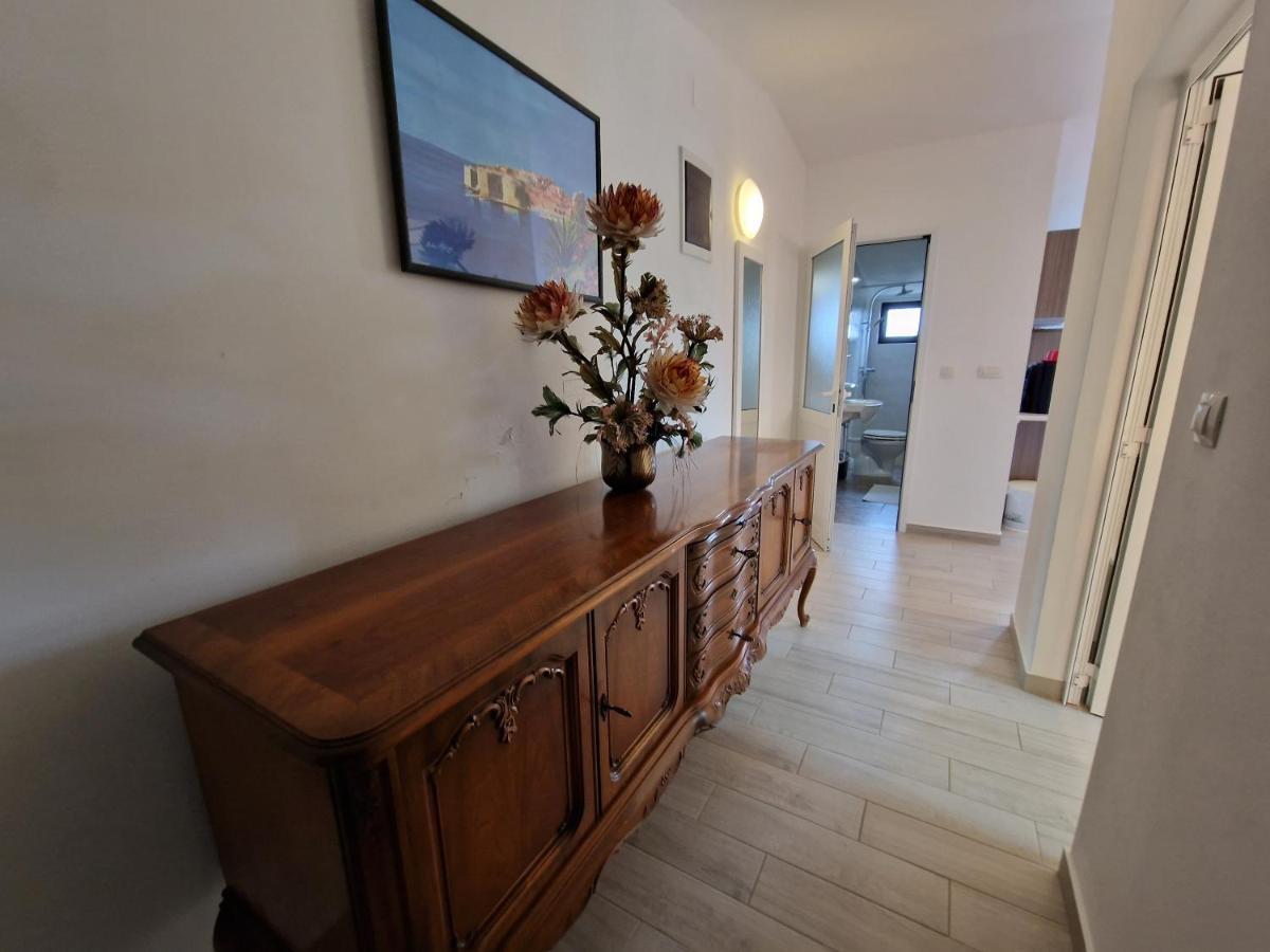 רוביני Keser Apartments מראה חיצוני תמונה