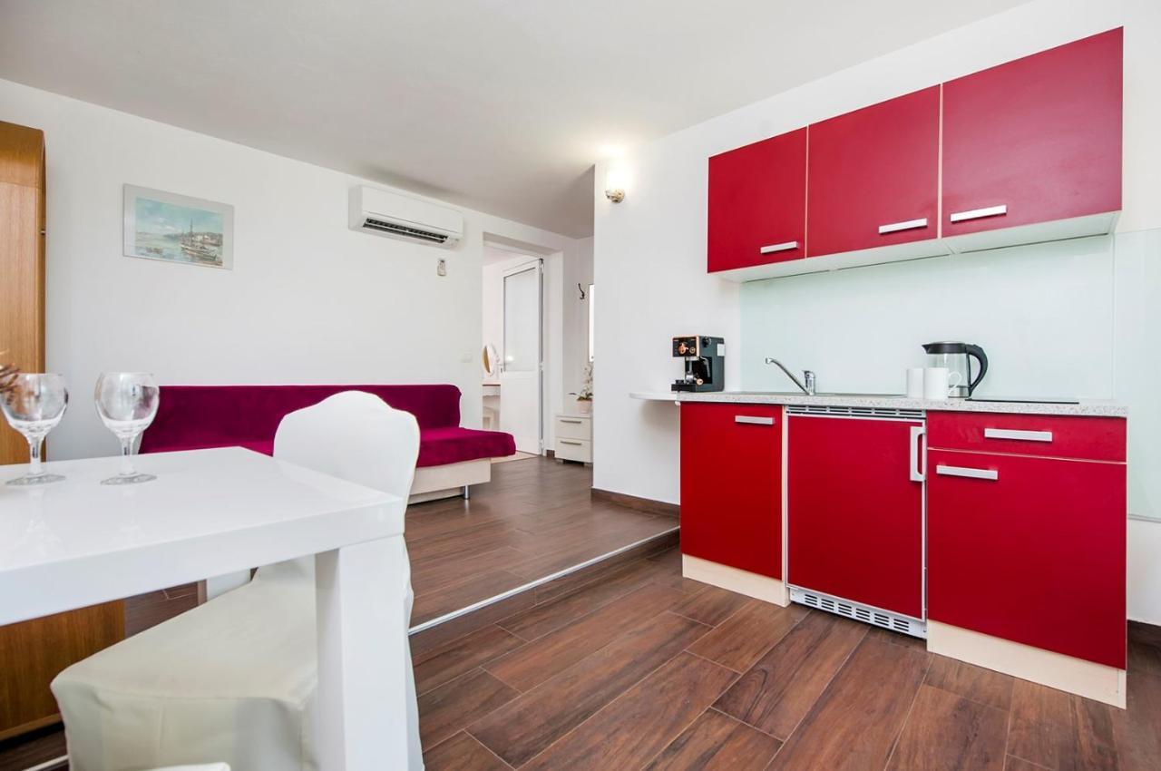 רוביני Keser Apartments מראה חיצוני תמונה