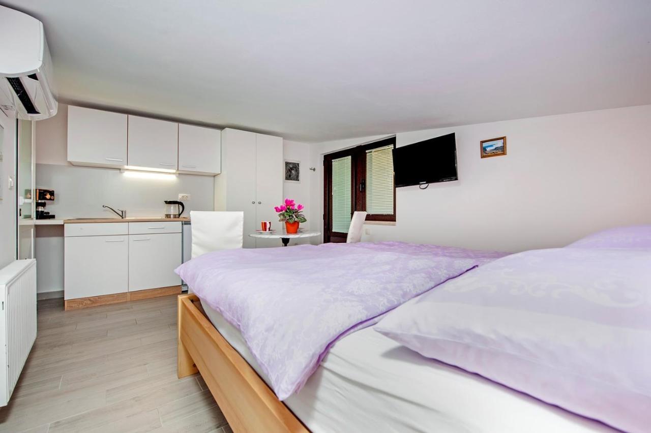 רוביני Keser Apartments מראה חיצוני תמונה