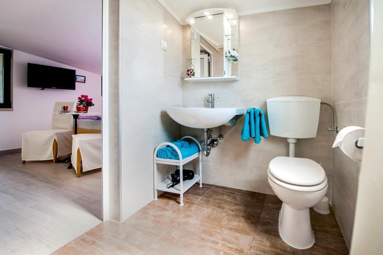 רוביני Keser Apartments מראה חיצוני תמונה